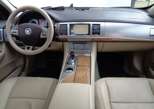 Jaguar XF cena 17900 przebieg: 187000, rok produkcji 2010 z Stargard małe 172